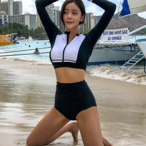 Mina_Swimsuit_Mina_Closet_韓國運動兩件式戶外泳衣