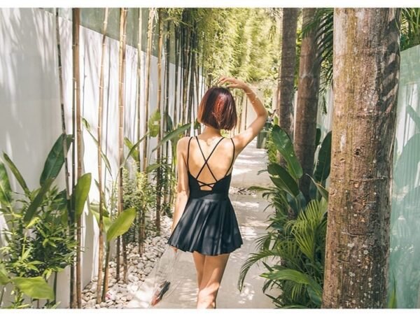 Mina_Swimsuit_韩版保守连体露背泳衣_Mina_Closet