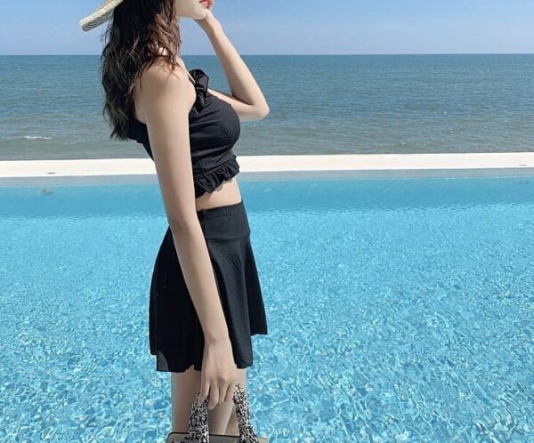 Mina_Swimsuit_兩件式露腰吊帶泳衣_Mina_Closet