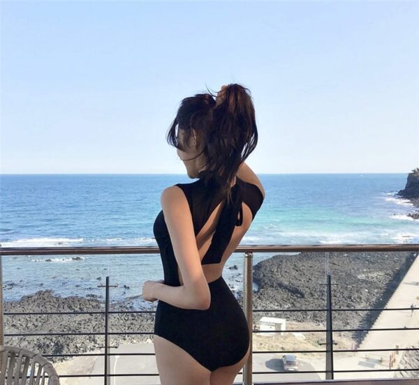 Mina_Swimsuit_韓版保守連體露背泳衣_Mina_Closet